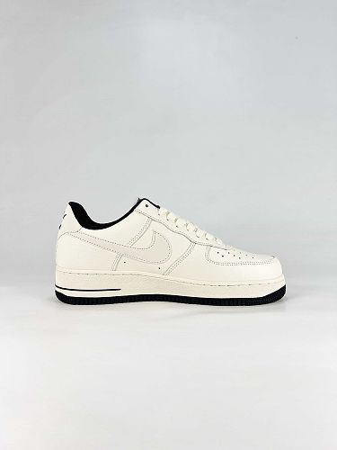 Nike Air Force 1 '07 Low