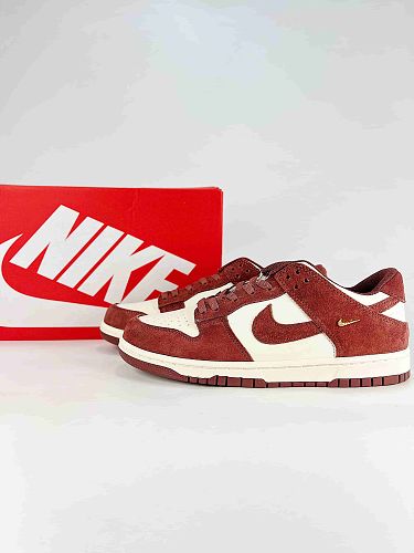 Nike Dunk Low