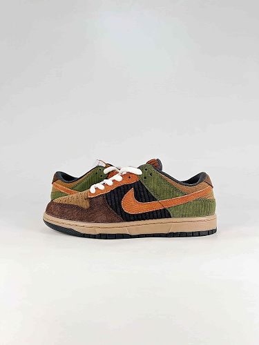 Nike SB Dunk Low