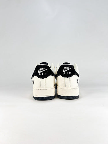 Nike Air Force 1 '07 Low 'Sail Black'